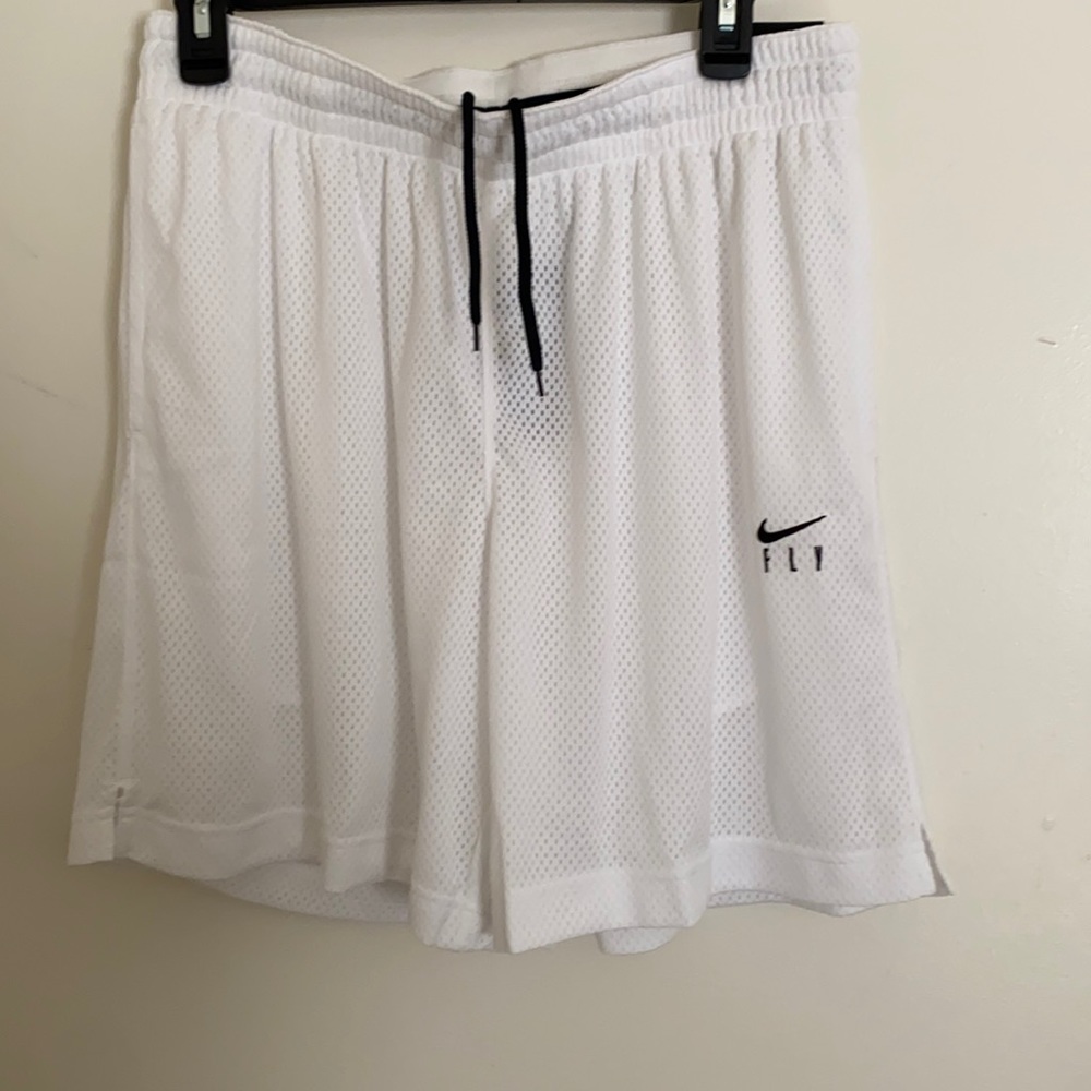 Women’s Nike Fly DRI-FIT shorts NWT